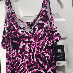 Womans Rock & Republic cold shoulder top